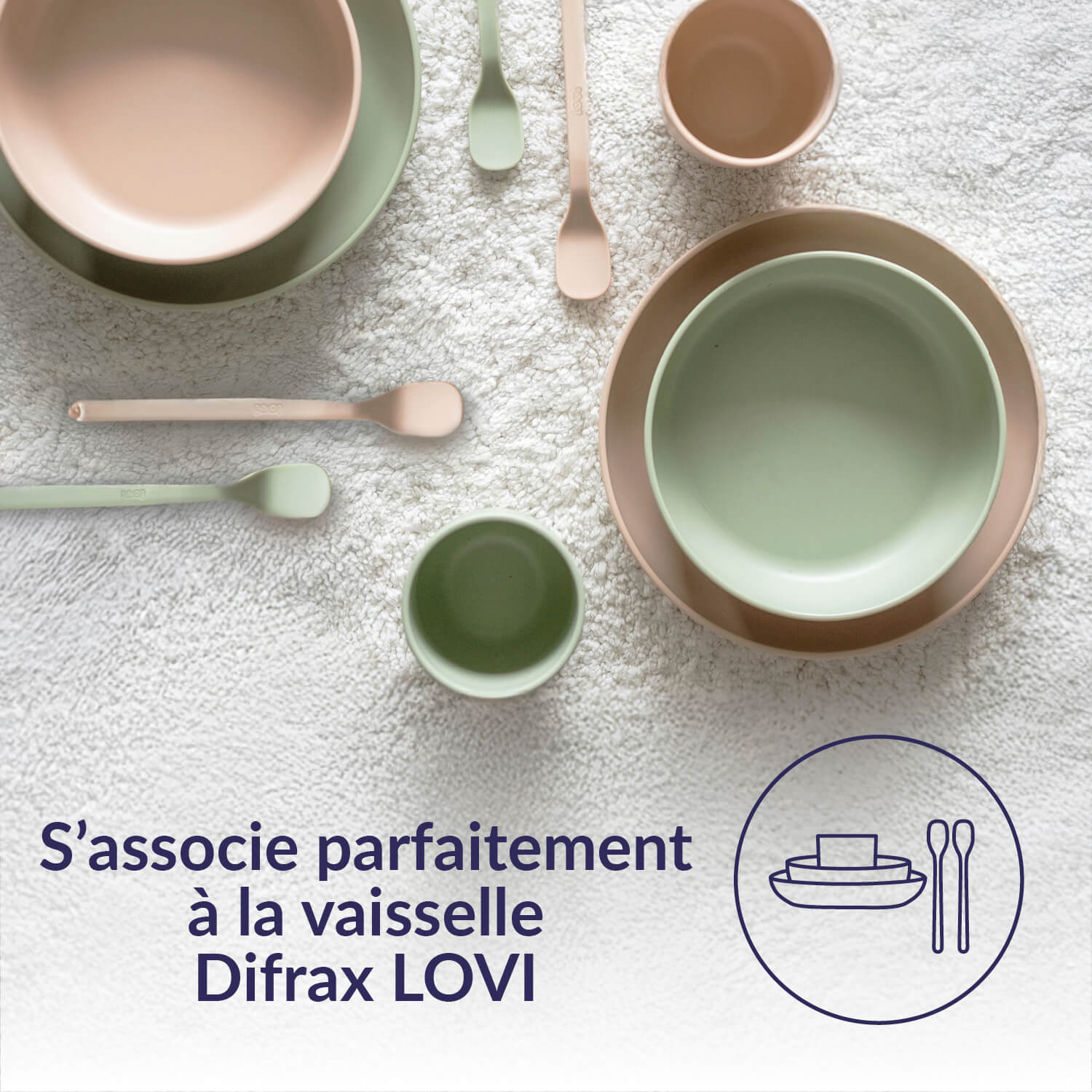 Cuillères premier âge pistache et nude avec bols, s’associent parfaitement à la vaisselle Difrax LOVI