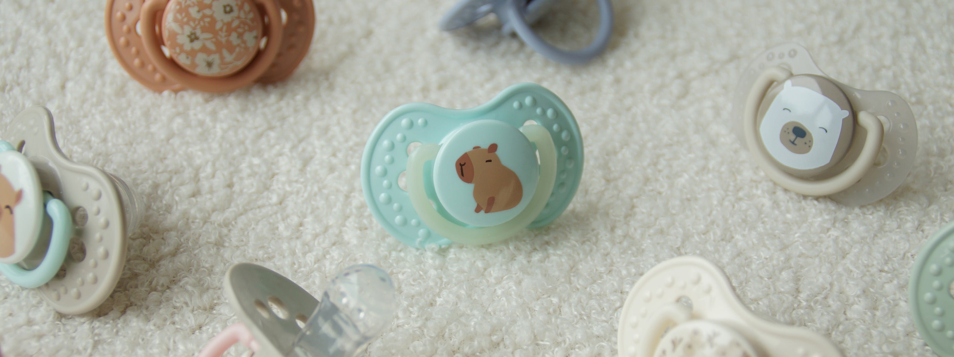 Collection exclusive en ligne de tétines dynamiques Difrax : Blossom, Buddy Bear et Capichil