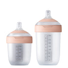 Grand et petit biberon Mammafeel inclus dans le kit essentiel pour nouveau-né